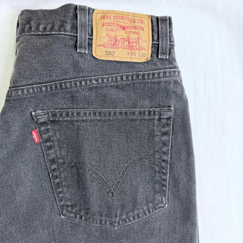 Levi's Jeans 550 Relaxed Fit‎ Black Tapered Leg Denim W38 L30